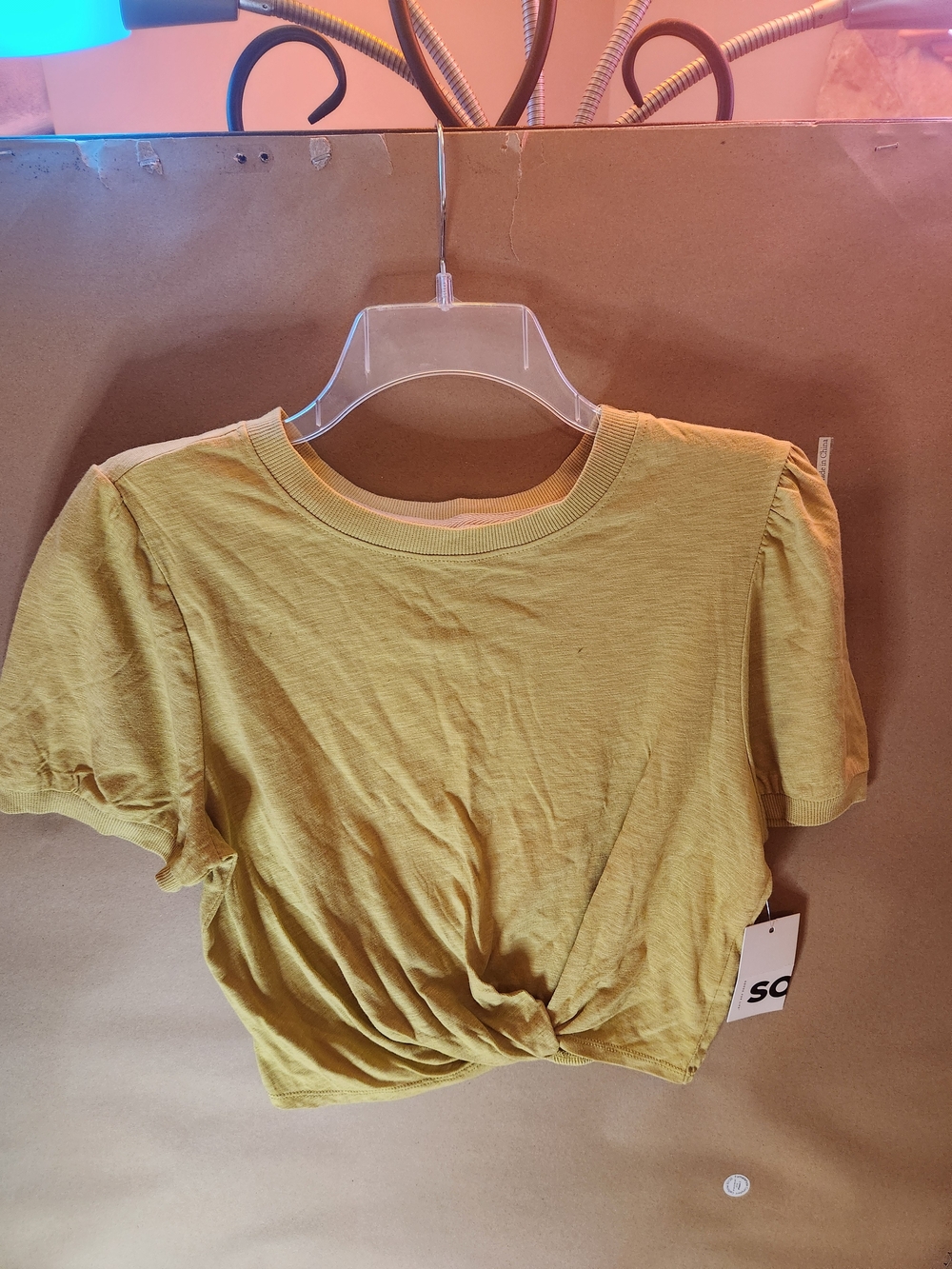 Size Large NWT SO Short Knot-Front Women’s Tee in Green